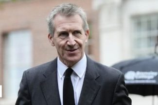 Guvernul britanic îi îndeamnă pe toţi cetăţenii să îşi facă rezerve de apă şi de alimente
