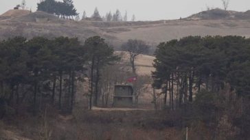 Coreea de Sud propune Coreei de Nord negocieri militare privind trasarea liniei de demarcaţie militară terestră şi restabilirea liniilor de comunicaţii militare, după mai multe incidente grave
