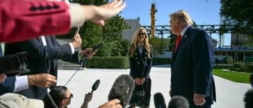 Beijingul o invită ”mai des” în China pe noua purtătoare de cuvânt a lui Trump, după ce spune că chinezii ”n-au nici măcar toalete adevărate”
