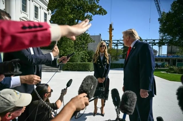 Beijingul o invită ”mai des” în China pe noua purtătoare de cuvânt a lui Trump, după ce spune că chinezii ”n-au nici măcar toalete adevărate”