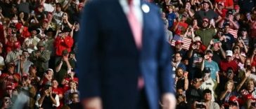 ANALIZĂ: Trump şi republicanii, împinşi în corzi înaintea alegerilor