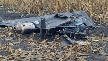 O dronă s-a prăbuşit în Republica Moldova la circa 100 de metri de o locuinţă. MAE de la Chişinău anunţă expulzarea unui diplomat rus. Maia Sandu: Războiul Rusiei pune în pericol vieţilor moldovenilor. Reacţia Ucrainei