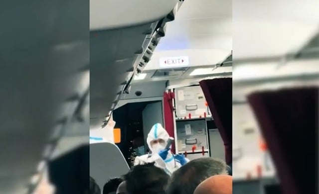 Pasagerii unui avion Eurowings din Rodos către Germania, cuprinşi de accese de vomă la bord, aşteptaţi la Düsseldorf cu un dispozitiv medical impozant