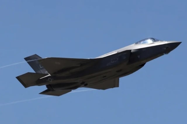 Pentagonul preconizează să cumpere 850 de avioane de luptă de tip F-35 în zece ani