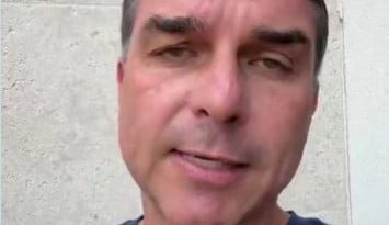 Flavio Bolsonaro afirmă că poliţia federală din Brazilia i-a cerut paşapoartele. Partidul său recunoaşte rezultatul alegerilor prezidenţiale