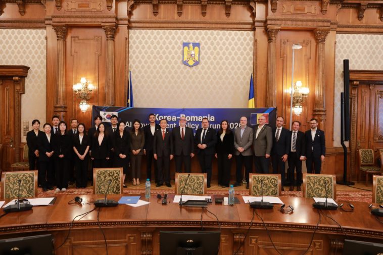 Forumul România – Republica Coreea organizat de ICI București la Palatul Parlamentului, moderat de Adrian-Victor Vevera