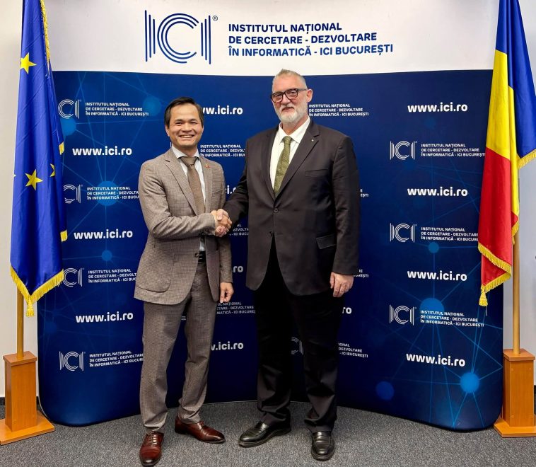 Adrian-Victor Vevera și ambasadorul Vietnamului, Le Vinh Thang, la ICI București