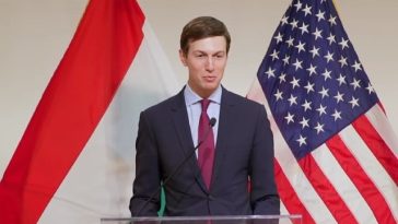 Jared Kushner critică dur revista „Vanity Fair”, pe care o califică drept „scandalosă”, după ce a publicat un articol despre presupuse conturi bancare nedeclarate deschise în străinătate