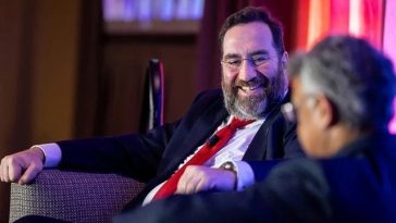 Reuters: Un donator al lui Trump, desemnat să conducă un fond de investiţii în Caucaz, deţine participaţii importante în Armenia şi a făcut în trecut afaceri cu Rusia
