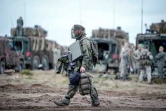 Un ucrainean, suspectat de spionaj în favoarea Rusiei, arestat la Brandenburg. El viza informaţii despre ”producţia de vehicule blindate, muniţie şi explozivi, personal şi infrastructuri militare din instalaţii desinate securizării flancului de est al NAT