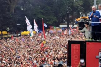 Lula, devansat de Bolsonaro, recuperează în sondaje în vederea turului doi al alegerilor prezidenţiale