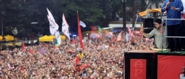 Lula, devansat de Bolsonaro, recuperează în sondaje în vederea turului doi al alegerilor prezidenţiale