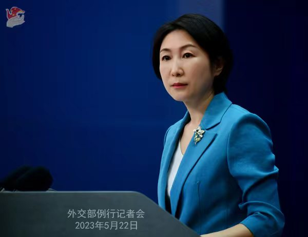 „O mentalitate de Război Rece”. China critică strategia europeană pentru Arctica