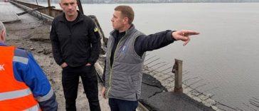 Podul Pivdennii, în sudul Kievului, atins într-un atac rusesc, anunţă Kliciko