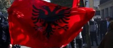 Noi proteste la Tirana, în ciuda măsurilor anunţate de Edi Rama