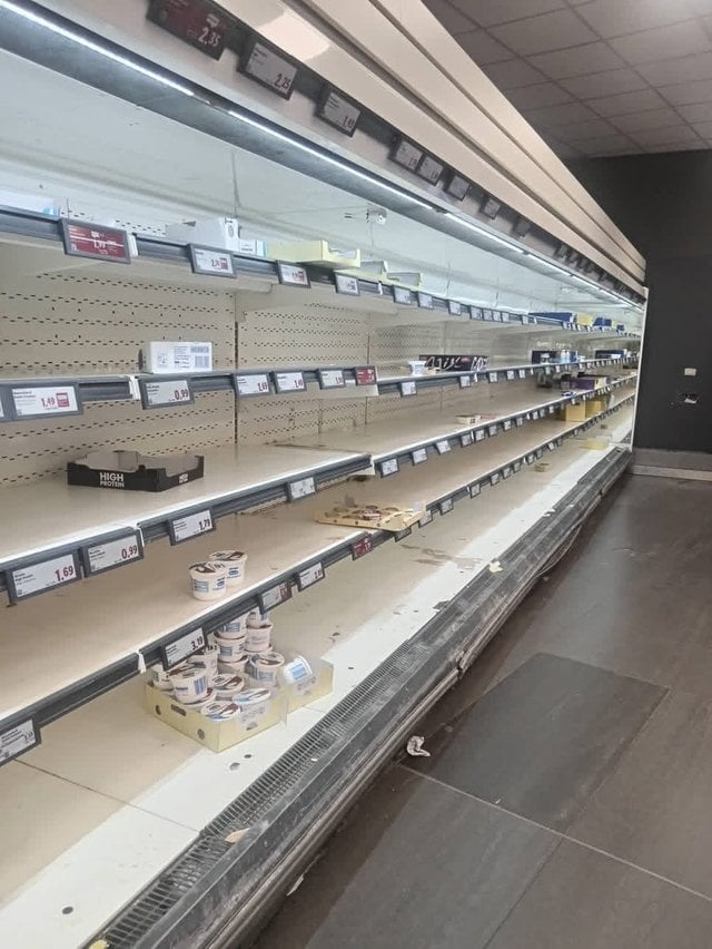 Protestele şoferilor de camioane au provocat penurii în supermarketurile din Italia
