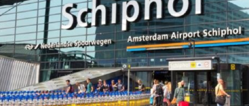 Zeci de zboruri au fost anulate la aeroportul din Amsterdam din cauza vânturilor puternice