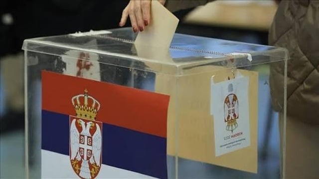 Alegeri în Serbia: Prezenţă ridicată la vot şi tensiuni. Secţiile de votare s-au închis