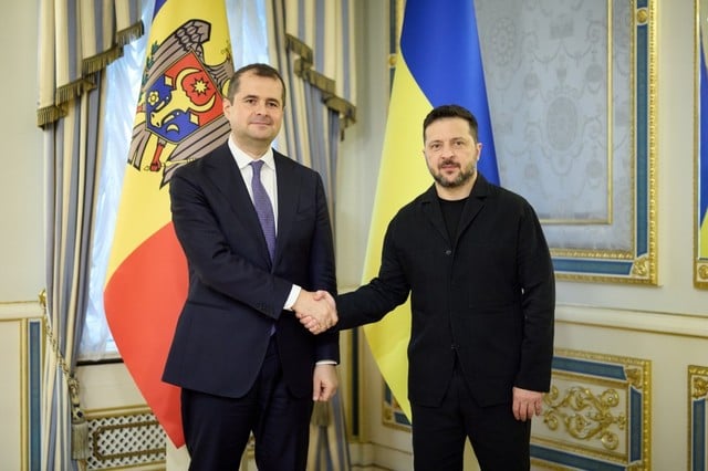 Premierul Vasile Tofan s-a întâlnit la Kiev cu Volodimir Zelenski. Moldova şi Ucraina au semnat un acord de cooperare tehnico-militară. Cum a fost prezentată ştirea de agenţia rusă de stat TASS